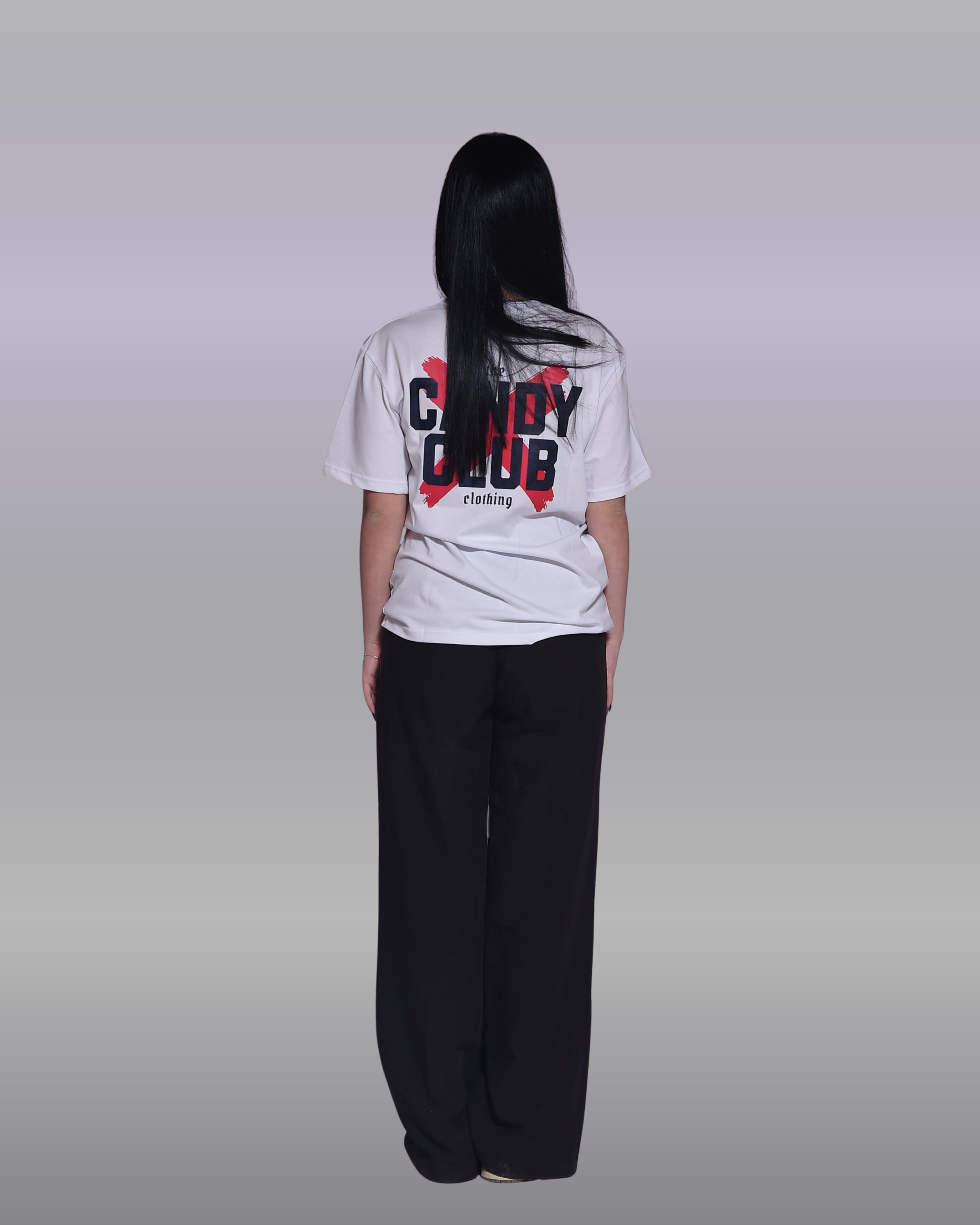 WHITE SHORT SLEEVE T-shirt